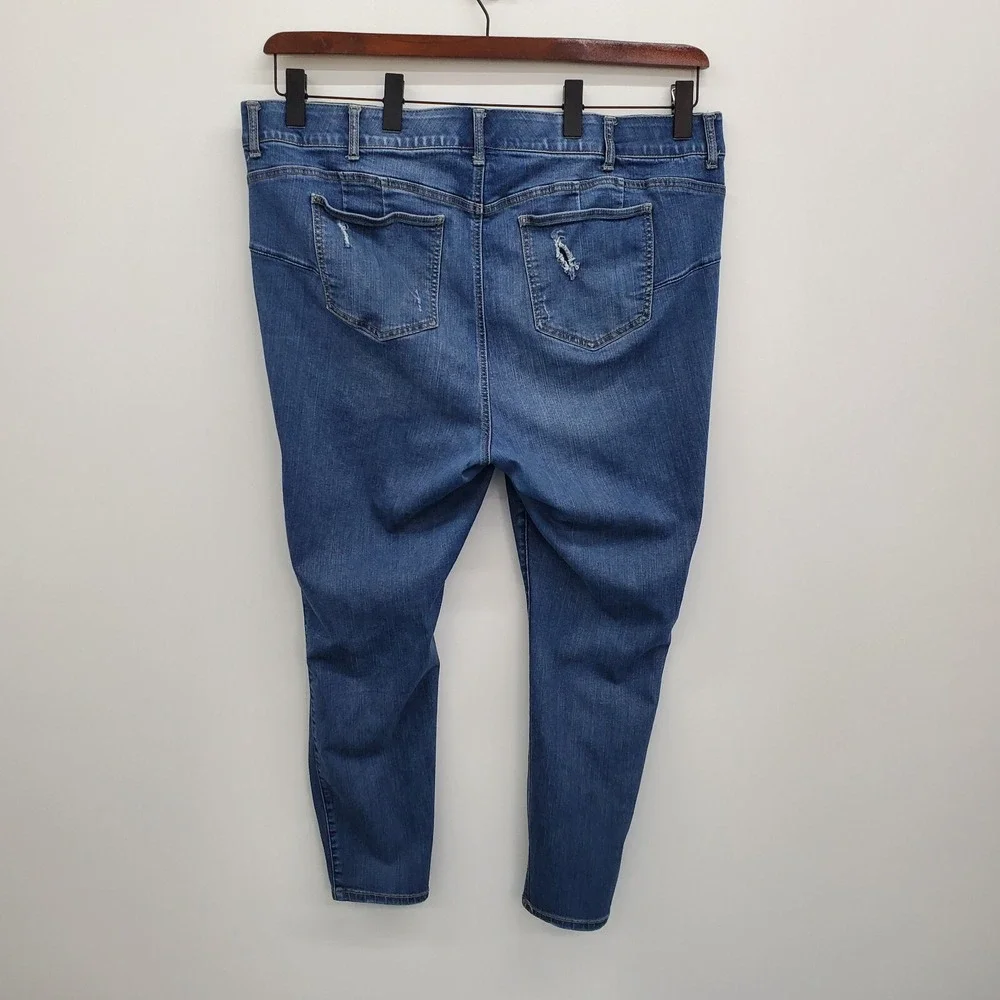 Torrid Womens 24T Distressed Bombshell Skinny Jeans Blue Premium Stretch Denim‎